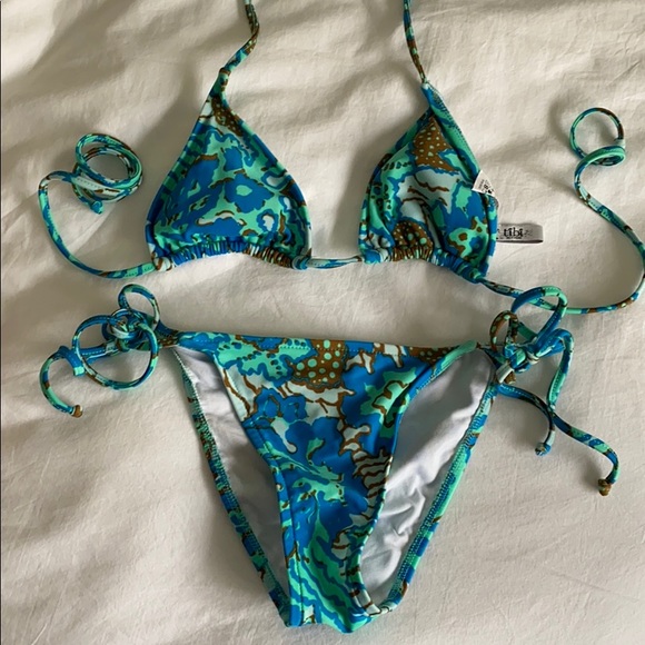Tibi Bikini - Picture 1 of 3